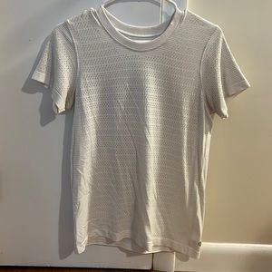 lululemon short sleeve top